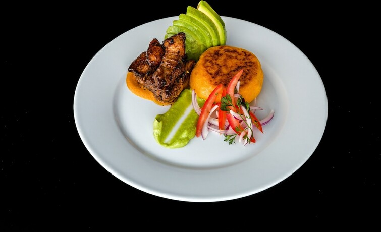 Imagen del bar/restaurante del Hotel River Garden And Suites. Foto 13