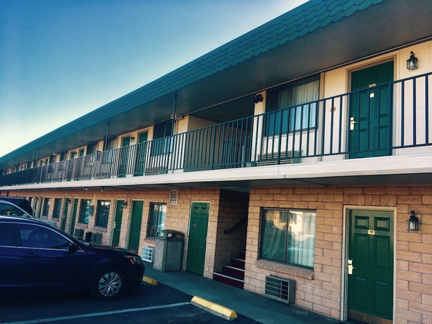 Imagen de los exteriores del Hotel River Inn, Susanville. Foto 12
