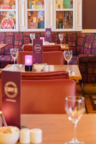 Imagen del bar/restaurante del Hotel River Island. Foto 5