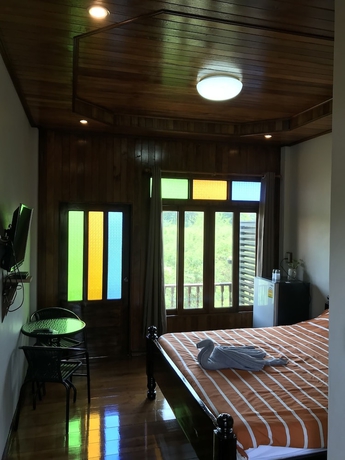 Imagen de la habitación del Hotel River Jam Amphawa. Foto 5