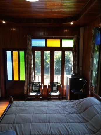 Imagen de la habitación del Hotel River Jam Amphawa. Foto 7