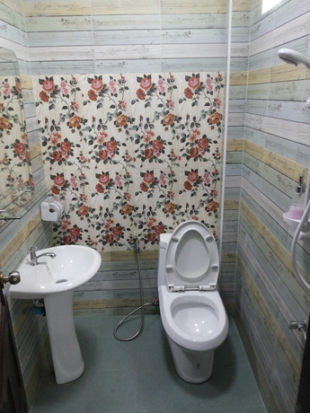 Imagen de la habitación del Hotel River Jam Amphawa. Foto 15