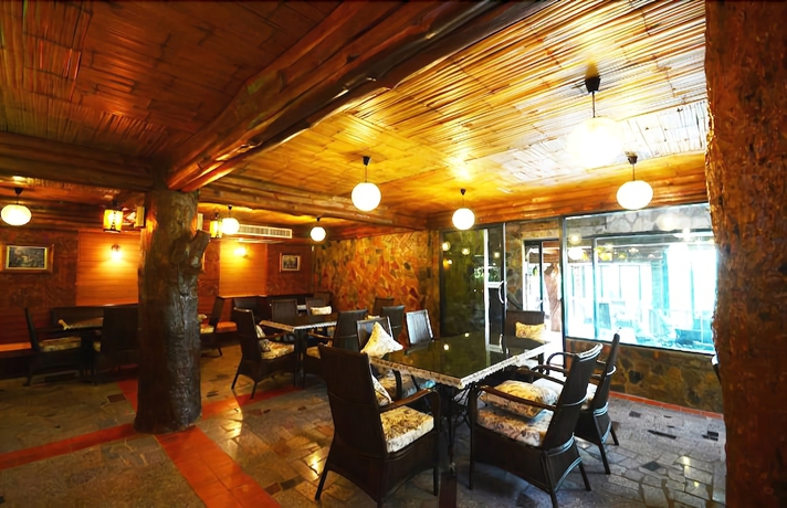 Imagen del bar/restaurante del Hotel River Kwai Botanic Delight Resort. Foto 2