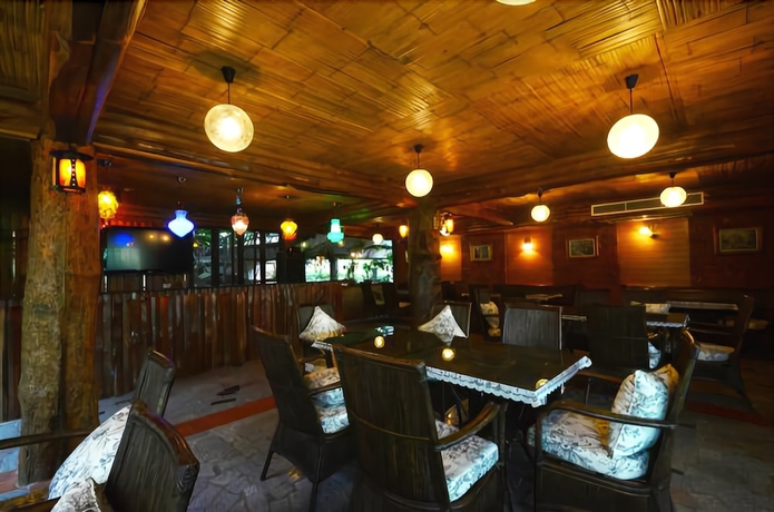 Imagen del bar/restaurante del Hotel River Kwai Botanic Delight Resort. Foto 4