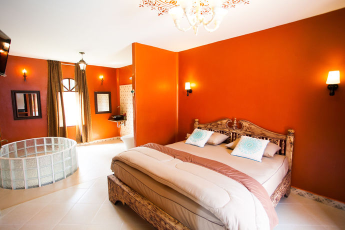 Imagen de los exteriores del Hotel River Kwai Kiri Resort. Foto 11