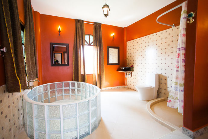 Imagen de los interiores del Hotel River Kwai Kiri Resort. Foto 13
