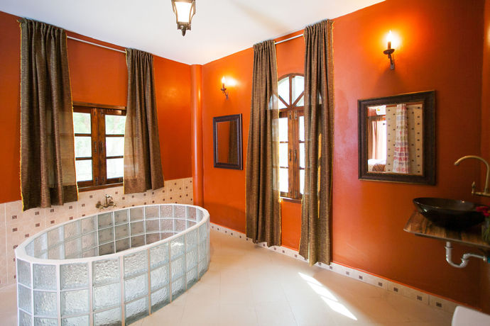 Imagen de la habitación del Hotel River Kwai Kiri Resort. Foto 2