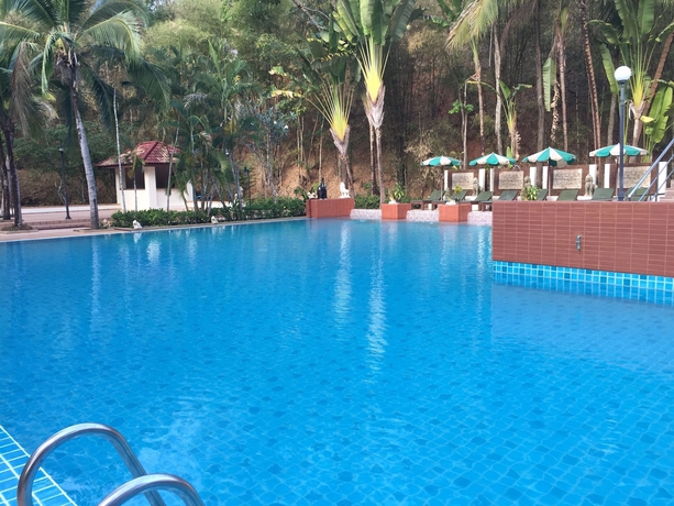Imagen de la piscina del Hotel River Kwai Village. Foto 11