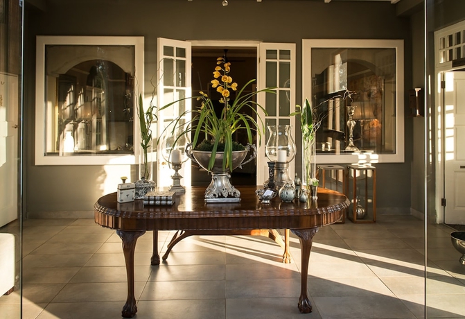 Imagen de los interiores del Hotel River Meadow Manor. Foto 18