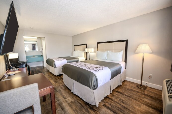 Imagen de la habitación del Hotel River Oak Inn. Foto 19