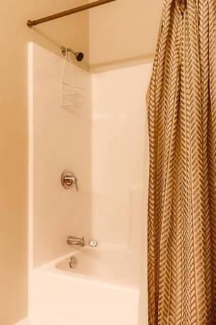 Imagen de la habitación del Hotel River Oaks Resort. Foto 5
