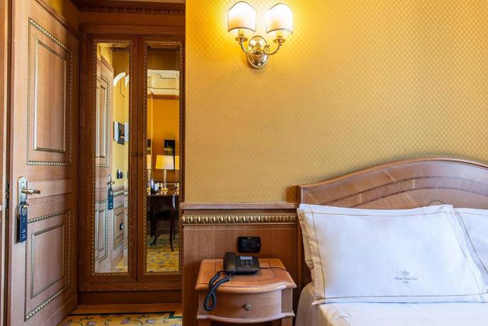 Imagen general del Hotel River Palace, Roma. Foto 19