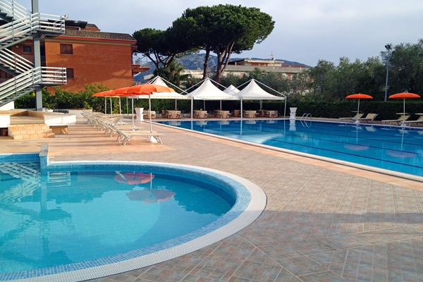 Imagen general del Hotel River Palace, Terracina. Foto 4