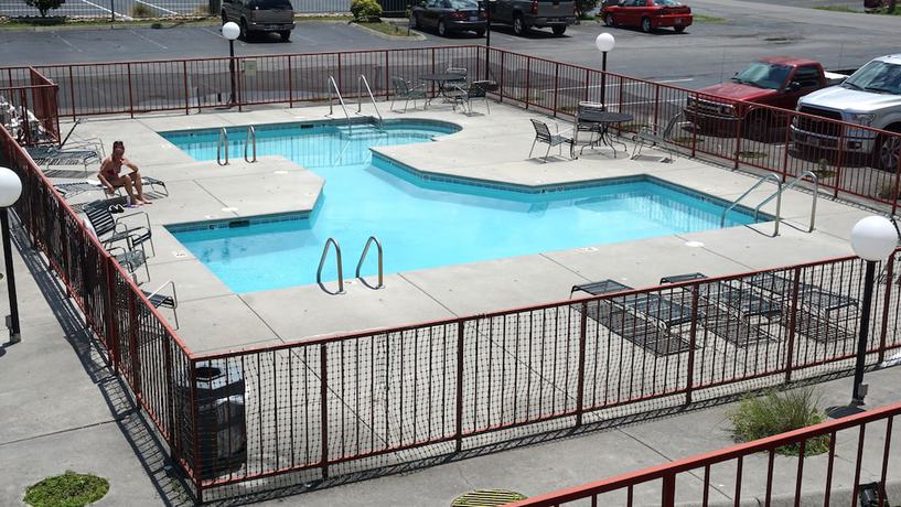 Imagen de la piscina del Hotel River Place Inn. Foto 14