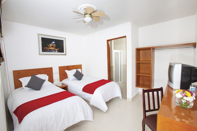 Imagen de la habitación del Hotel River Poliforum. Foto 8