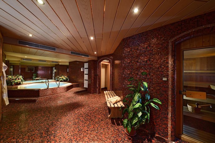 Imagen de la piscina del Hotel River Post. Foto 20