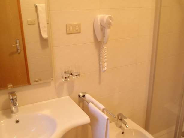 Imagen de la habitación del Hotel River Post. Foto 9