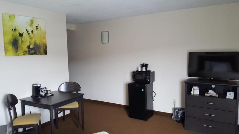 Imagen de la habitación del Hotel River Rapids Inn. Foto 6