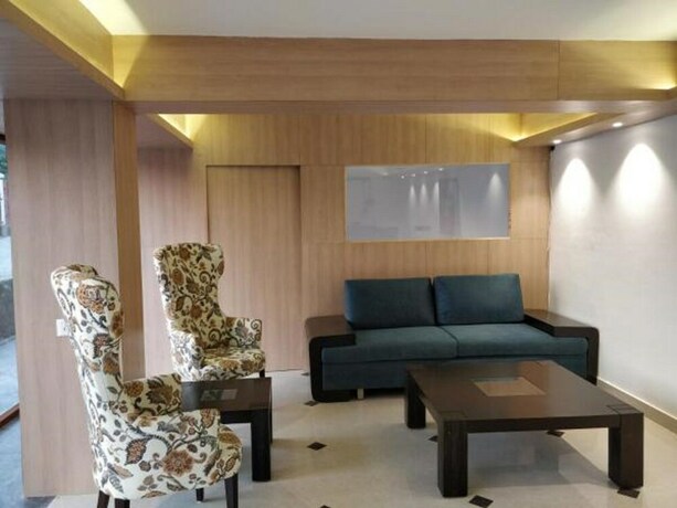 Imagen de los interiores del Hotel River Retreat. Foto 40