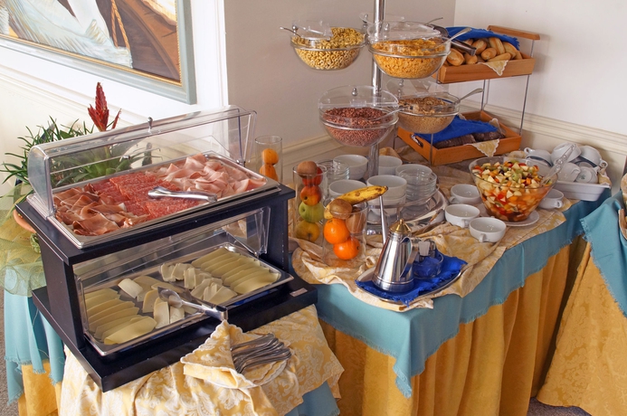 Imagen del bar/restaurante del Hotel River, Rimini. Foto 3