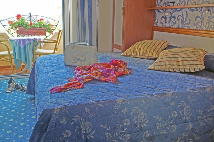 Imagen de la habitación del Hotel River, Rimini. Foto 8