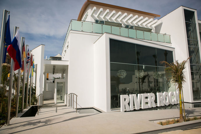Imagen de los interiores del Hotel River Rock. Foto 5