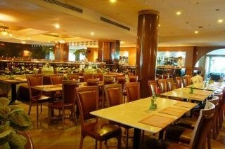 Imagen de la piscina del Hotel River Side Bangkok. Foto 5