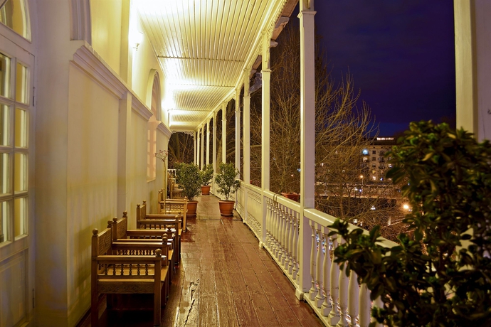 Imagen de los exteriores del Hotel River Side, Tbilisi. Foto 12
