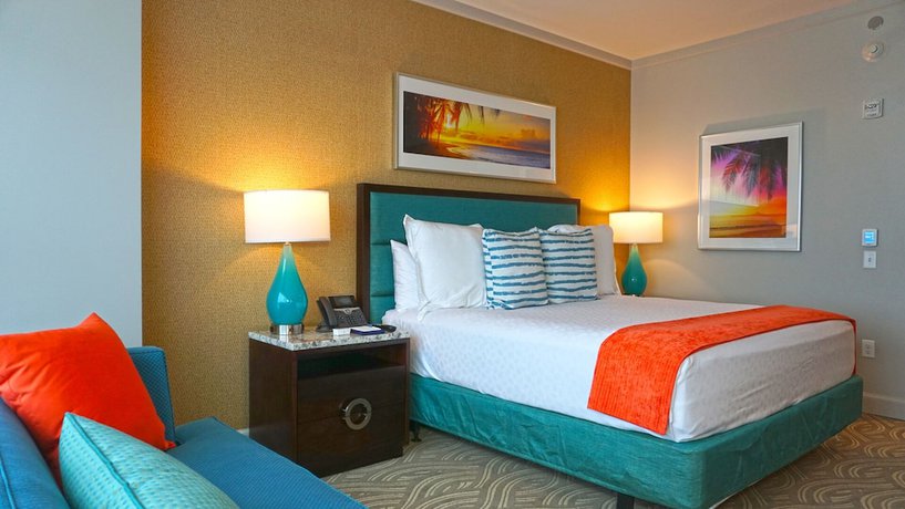 Imagen de la habitación del Hotel River Spirit Casino Resort. Foto 11