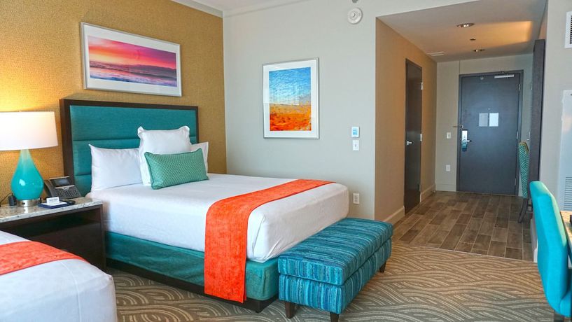 Imagen de la habitación del Hotel River Spirit Casino Resort. Foto 13