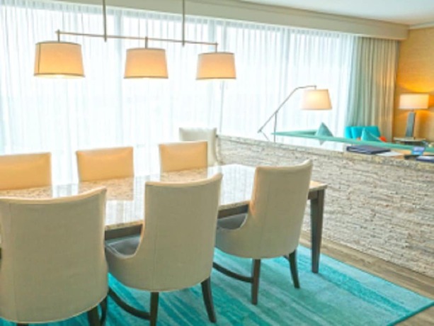 Imagen de la habitación del Hotel River Spirit Casino Resort. Foto 16