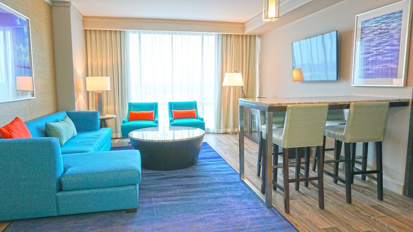 Imagen de la habitación del Hotel River Spirit Casino Resort. Foto 17