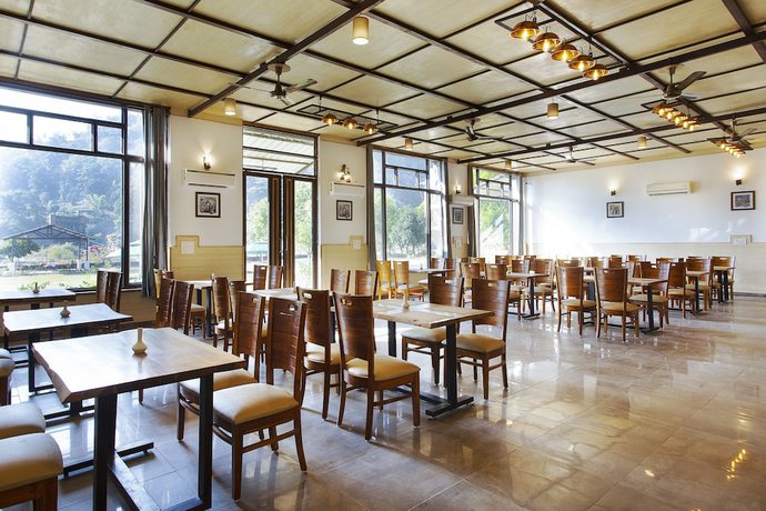 Imagen del bar/restaurante del Hotel River Valley Resort. Foto 6