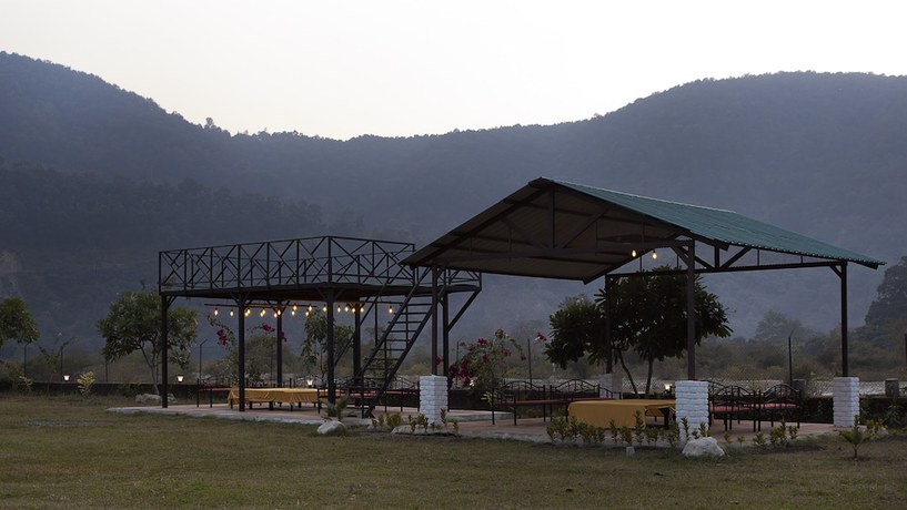 Imagen del bar/restaurante del Hotel River Valley Resort. Foto 7