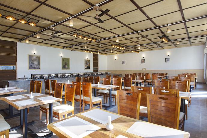 Imagen del bar/restaurante del Hotel River Valley Resort. Foto 8