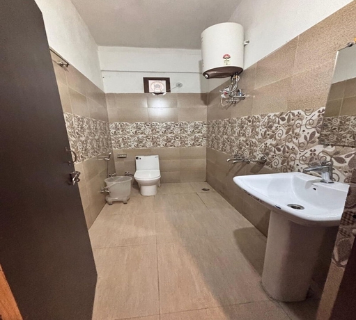 Imagen de la habitación del Hotel River View, Badrinath. Foto 15