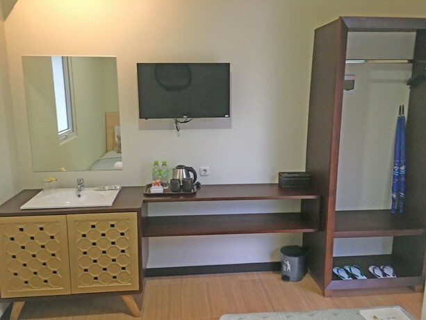 Imagen general del Hotel River Walk Urban Camping House. Foto 10
