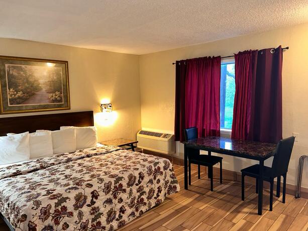 Imagen general del Hotel River forest inn. Foto 6