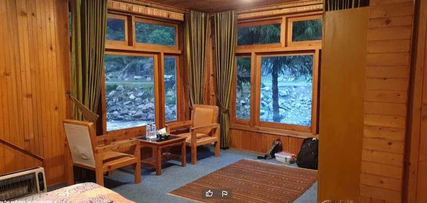 Imagen de la habitación del Hotel RiverEdge Luxury Resort. Foto 9