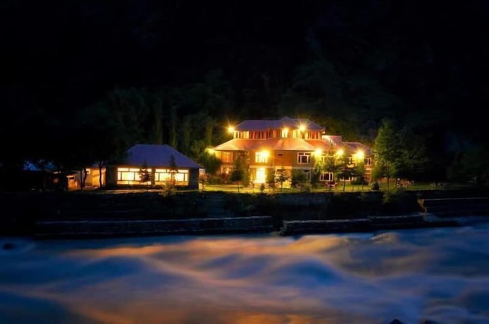 Imagen general del Hotel RiverEdge Luxury Resort. Foto 4