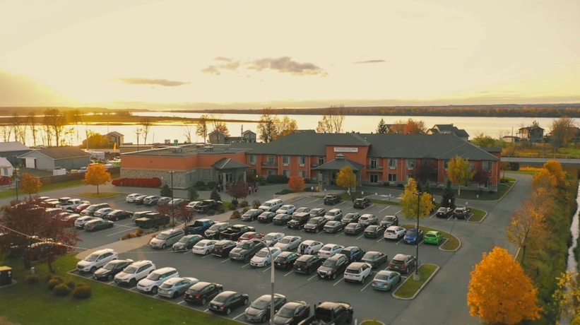 Imagen general del Hotel RiverRock Inn and Conference Centre. Foto 1