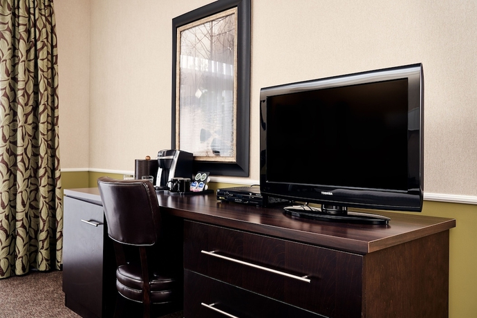 Imagen de la habitación del Hotel RiverRock Inn and Conference Centre. Foto 15