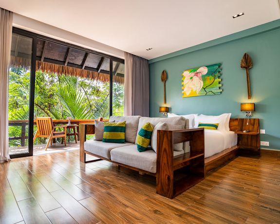 Imagen de la habitación del Hotel RiverTree Villa and Resort. Foto 2