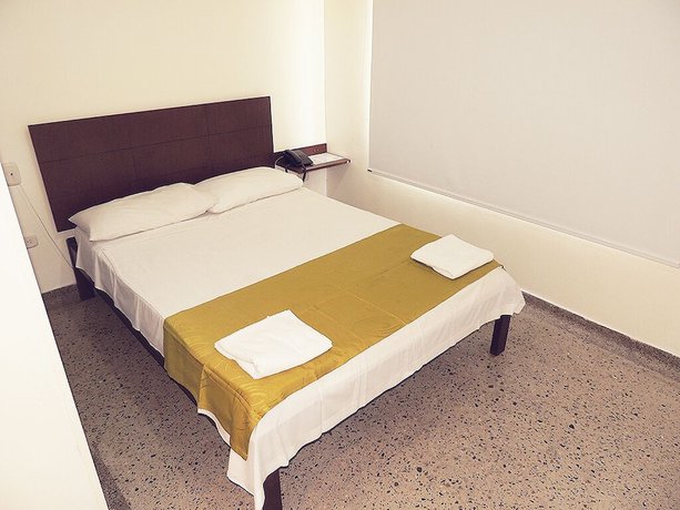 Imagen de la habitación del Hotel Rivera Central. Foto 2