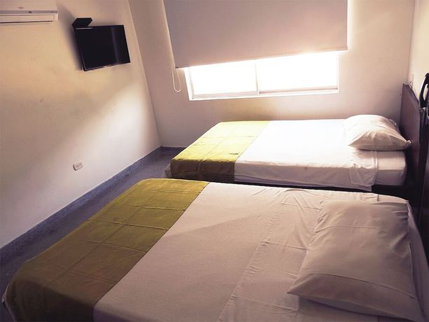 Imagen de la habitación del Hotel Rivera Central. Foto 11