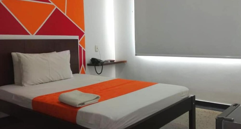 Imagen de la habitación del Hotel Rivera Central. Foto 17