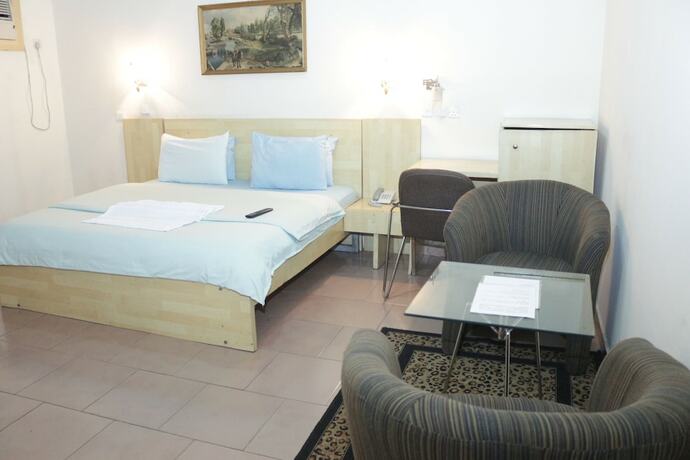 Imagen de la habitación del Hotel Rivera Homes Golf Resort. Foto 14