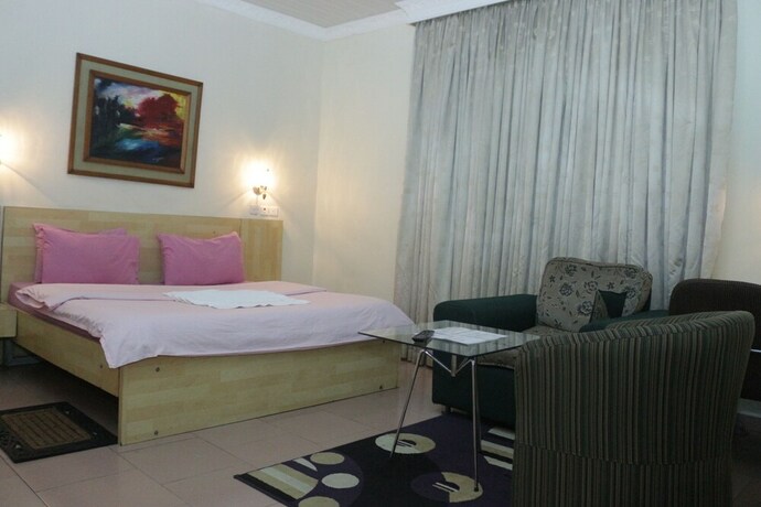 Imagen de la habitación del Hotel Rivera Homes Golf Resort. Foto 15