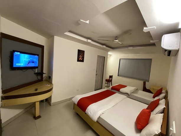 Imagen de la habitación del Hotel Riverfront, Ahmedabad. Foto 6