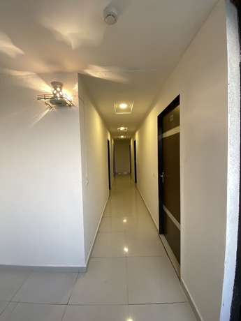 Imagen de los interiores del Hotel Riverfront, Ahmedabad. Foto 8
